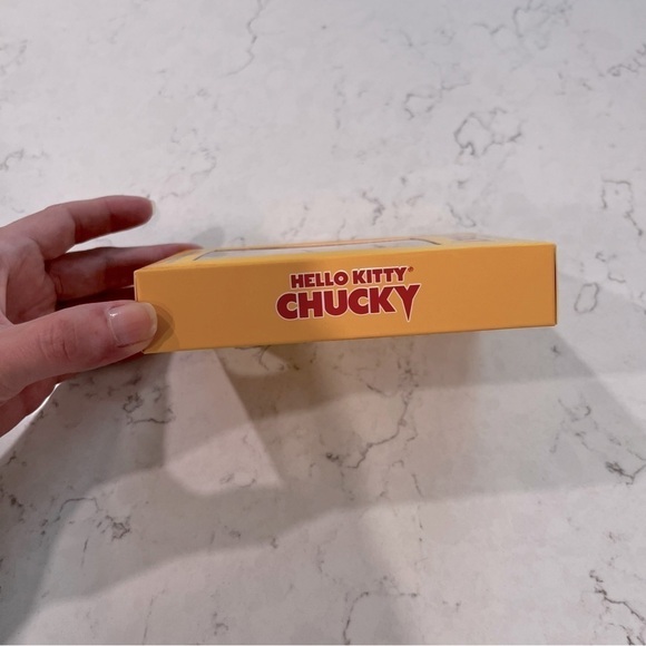 HELLO KITTY X CHUCKY Large Enamel Pin Universal Parks Exclusive - Picture 6 of 8